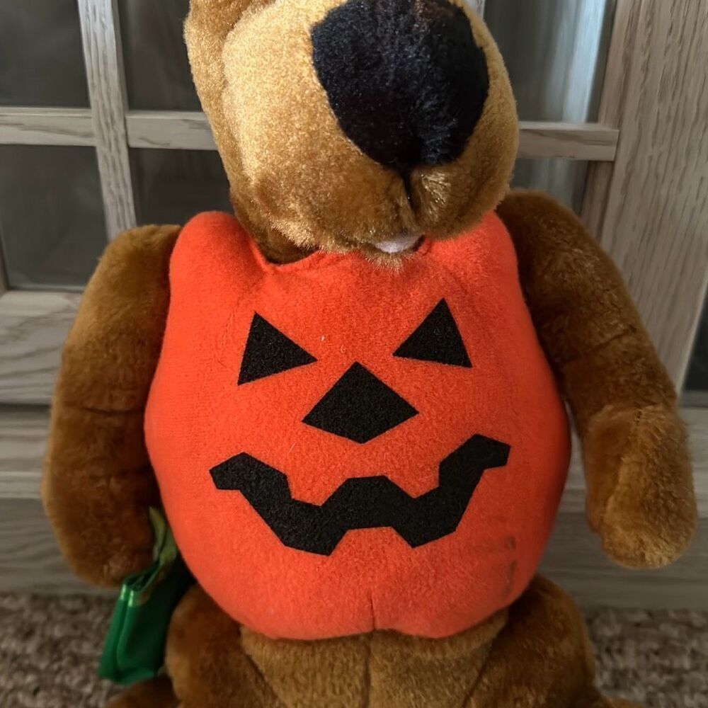 Cartoon Network Scooby Doo Pumpkin plush 14” - Picture 2 of 5